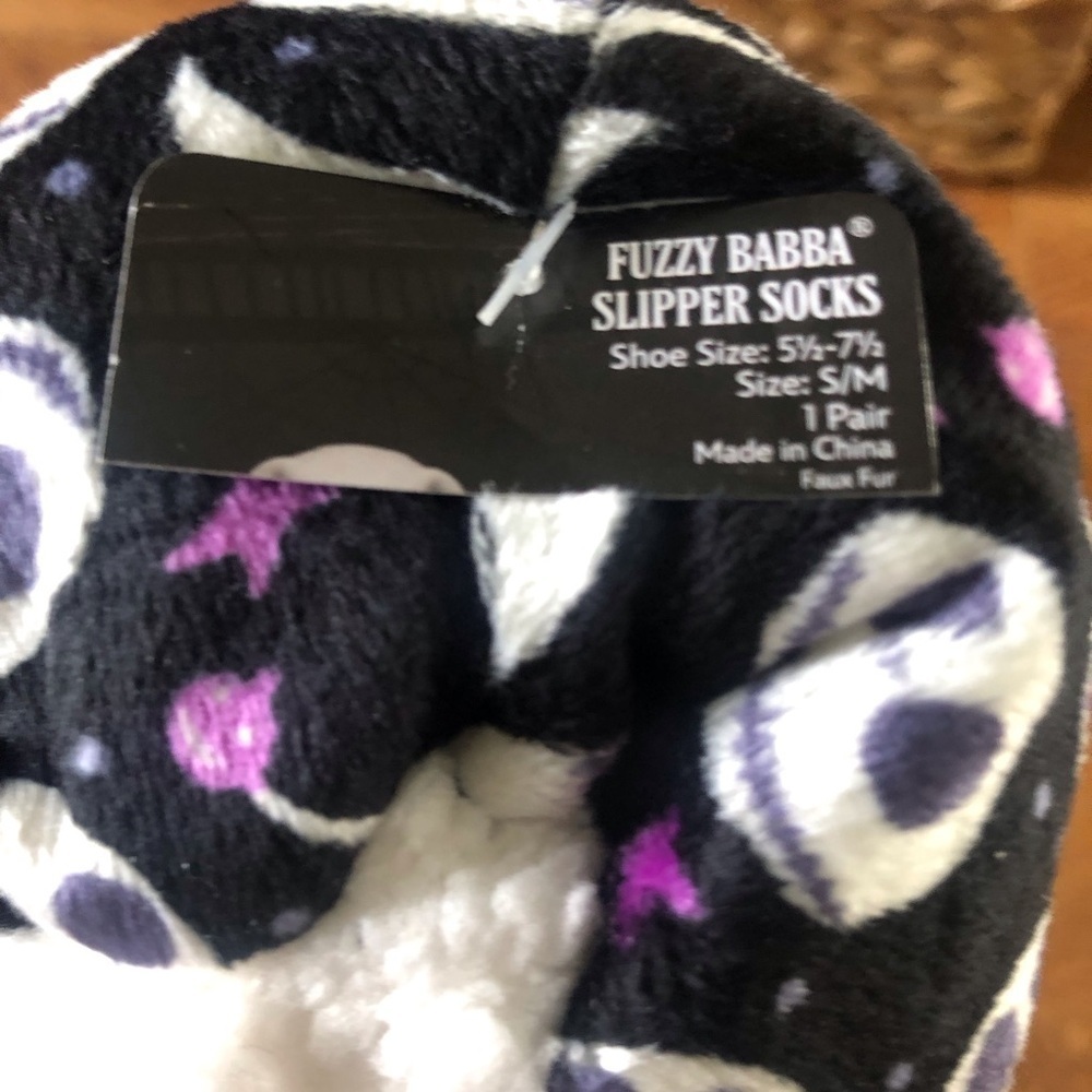Disney Nightmare Before Christmas fuzzy babba slipper socks - Picture 4 of 4